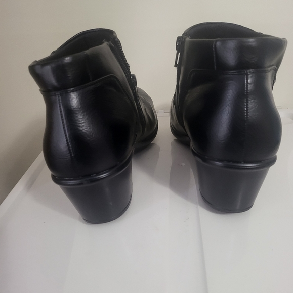 Black Slip on Booties Size 11 - Picture 3 of 5